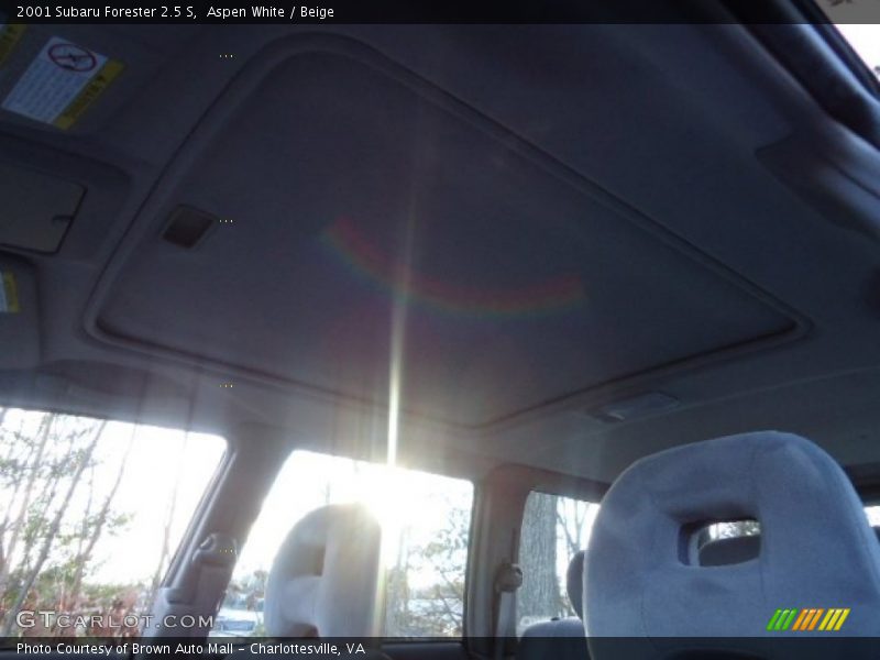 Aspen White / Beige 2001 Subaru Forester 2.5 S