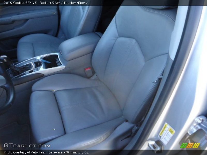 Radiant Silver / Titanium/Ebony 2010 Cadillac SRX V6