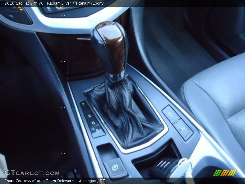 Radiant Silver / Titanium/Ebony 2010 Cadillac SRX V6