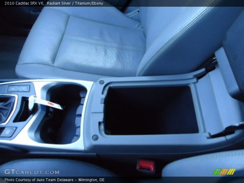 Radiant Silver / Titanium/Ebony 2010 Cadillac SRX V6