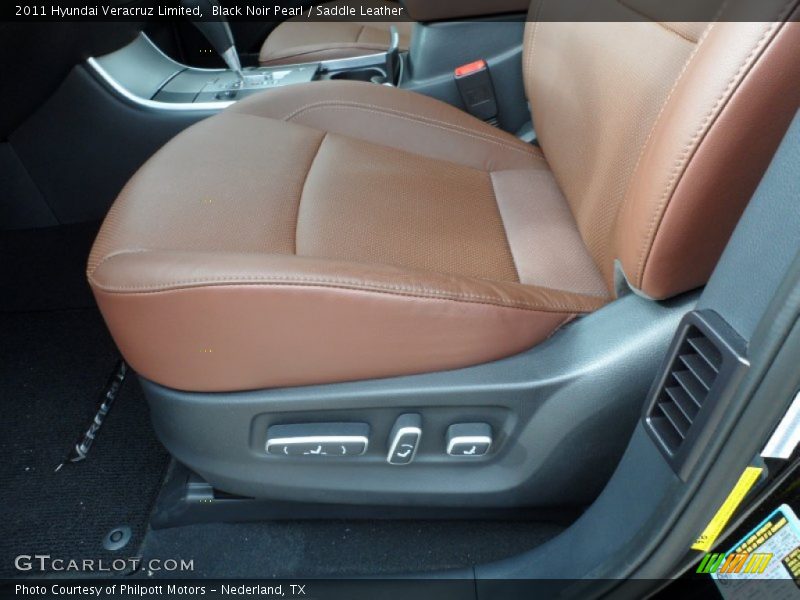 Black Noir Pearl / Saddle Leather 2011 Hyundai Veracruz Limited