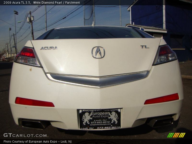 White Diamond Pearl / Parchment 2009 Acura TL 3.5
