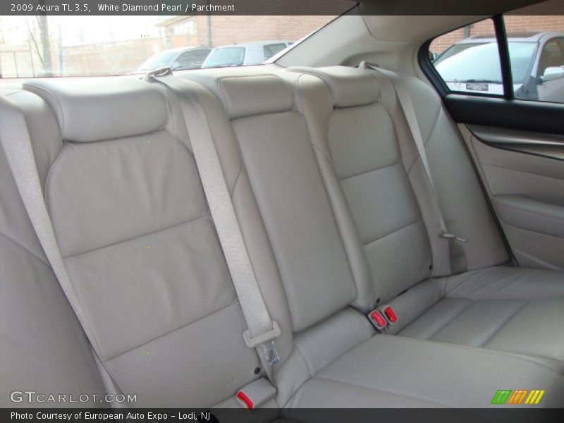 White Diamond Pearl / Parchment 2009 Acura TL 3.5