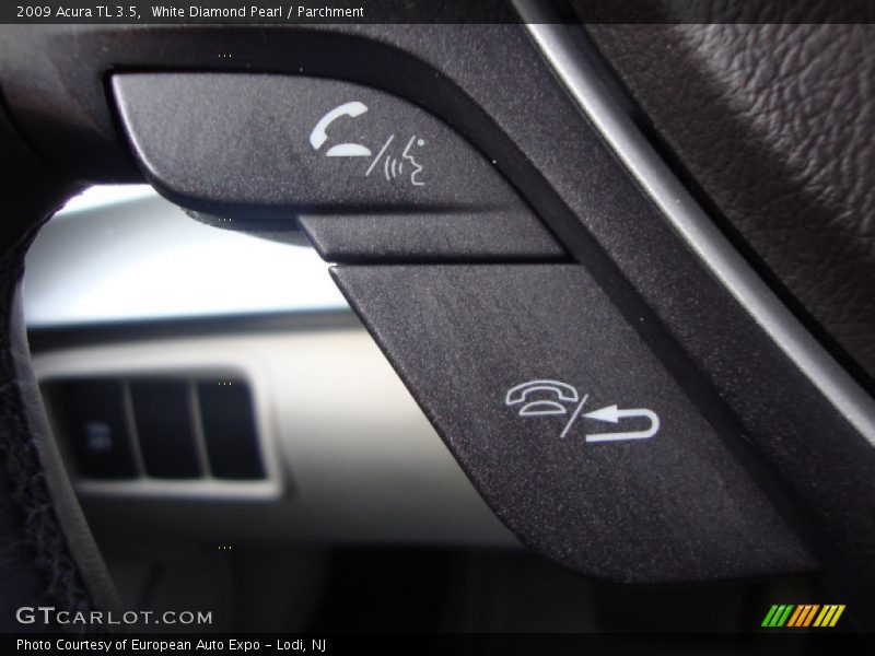 White Diamond Pearl / Parchment 2009 Acura TL 3.5
