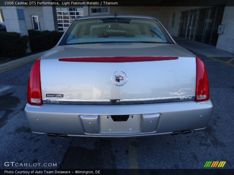 Light Platinum Metallic / Titanium 2006 Cadillac DTS Performance