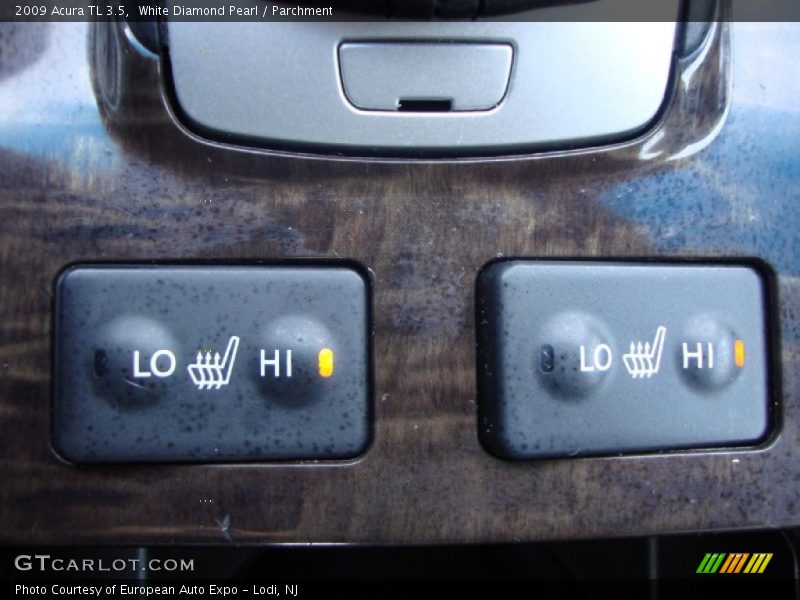White Diamond Pearl / Parchment 2009 Acura TL 3.5