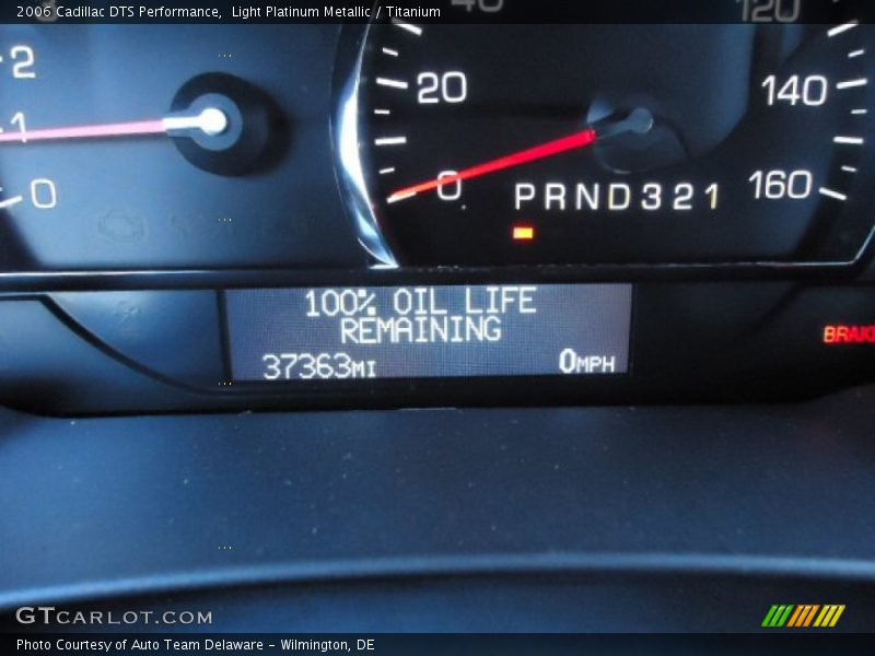 Light Platinum Metallic / Titanium 2006 Cadillac DTS Performance