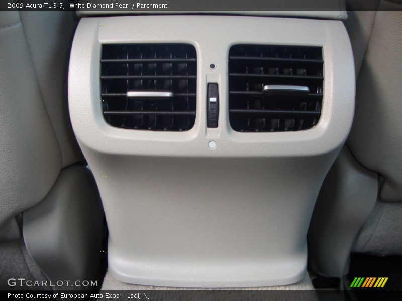 White Diamond Pearl / Parchment 2009 Acura TL 3.5