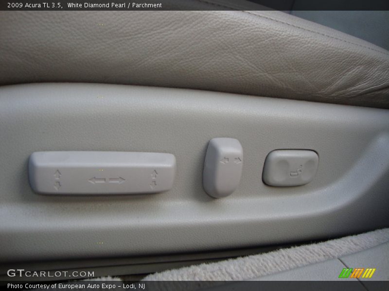 White Diamond Pearl / Parchment 2009 Acura TL 3.5