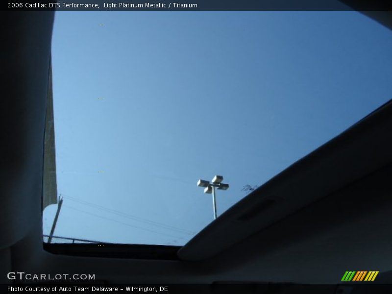 Light Platinum Metallic / Titanium 2006 Cadillac DTS Performance