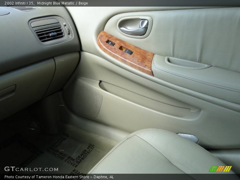 Midnight Blue Metallic / Beige 2002 Infiniti I 35