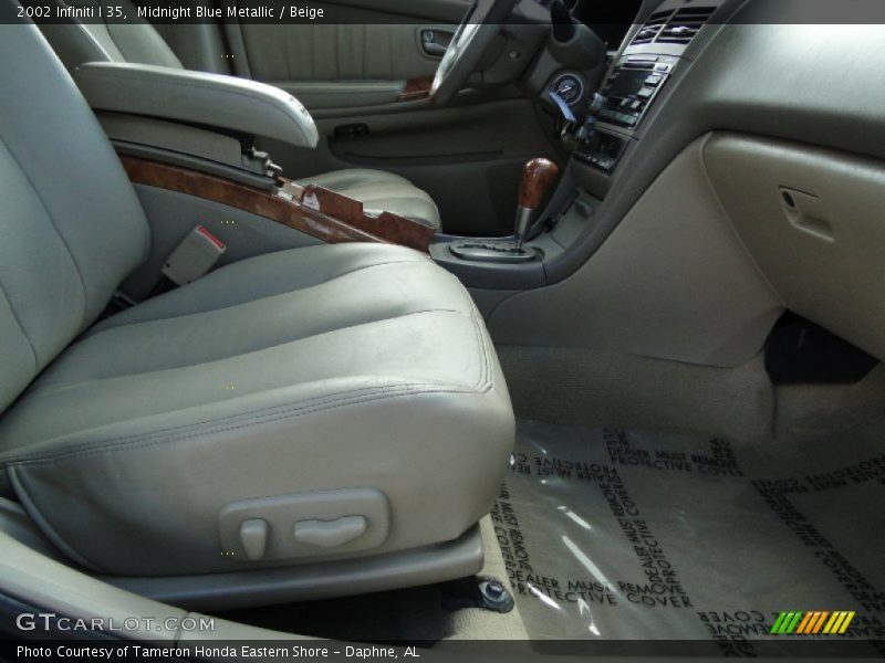 Midnight Blue Metallic / Beige 2002 Infiniti I 35