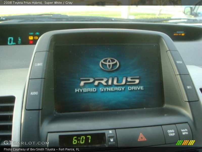 Super White / Gray 2008 Toyota Prius Hybrid