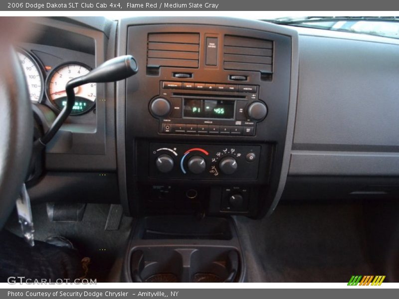 Controls of 2006 Dakota SLT Club Cab 4x4