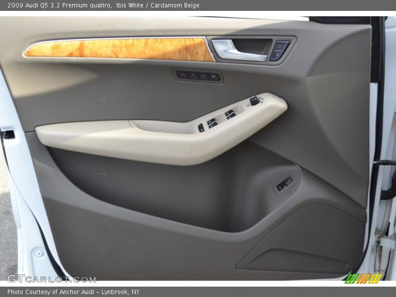 Ibis White / Cardamom Beige 2009 Audi Q5 3.2 Premium quattro