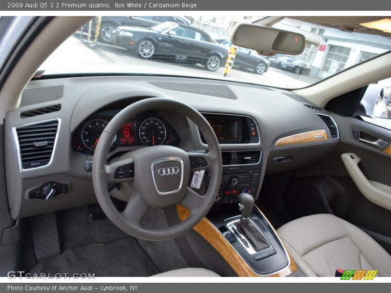 Ibis White / Cardamom Beige 2009 Audi Q5 3.2 Premium quattro