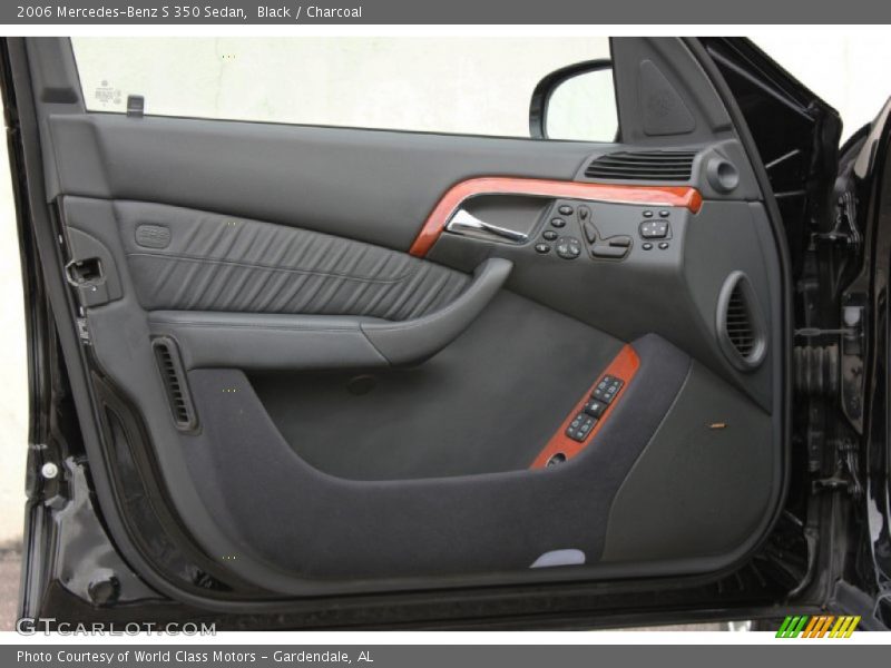 Door Panel of 2006 S 350 Sedan