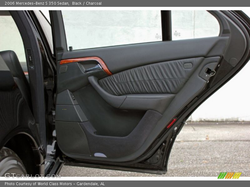 Door Panel of 2006 S 350 Sedan