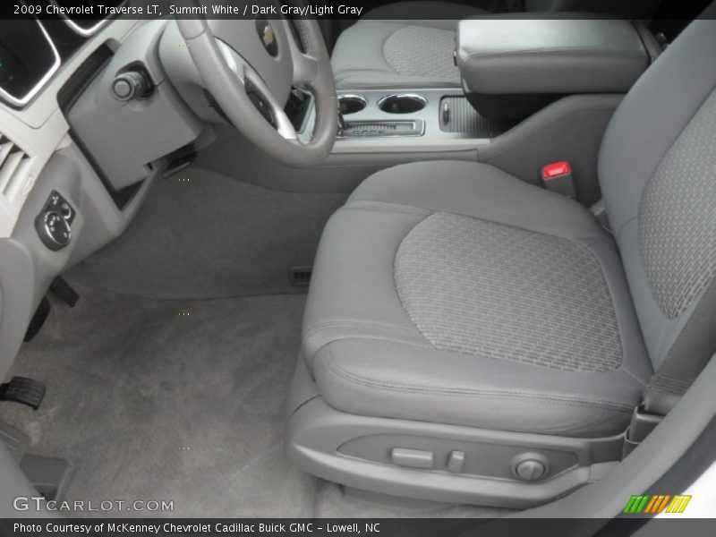 Summit White / Dark Gray/Light Gray 2009 Chevrolet Traverse LT