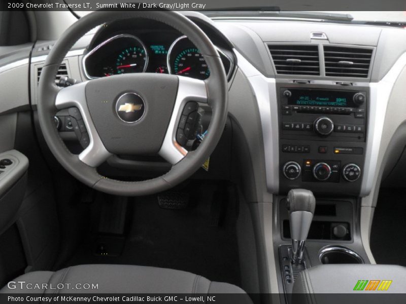 Summit White / Dark Gray/Light Gray 2009 Chevrolet Traverse LT