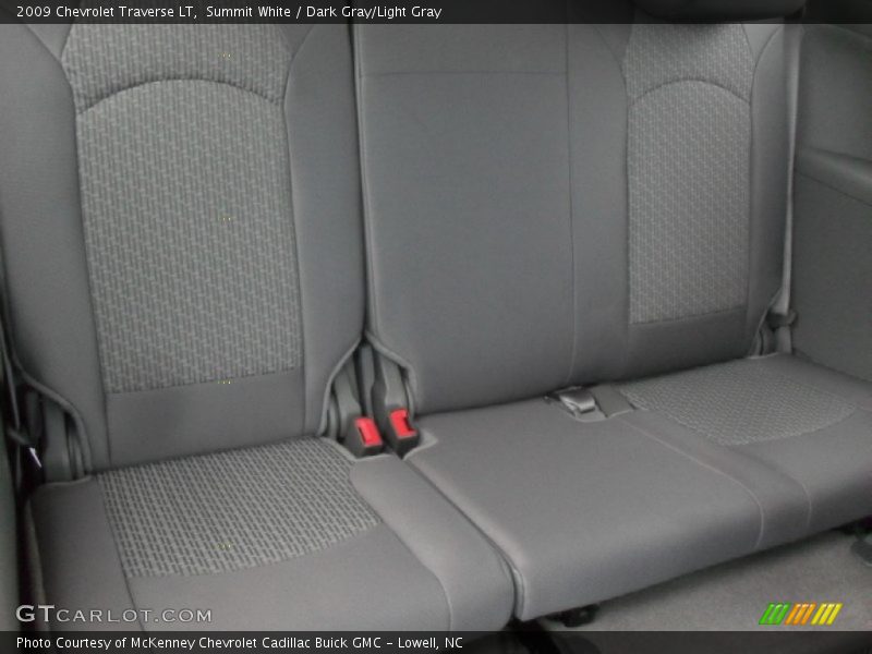 Summit White / Dark Gray/Light Gray 2009 Chevrolet Traverse LT