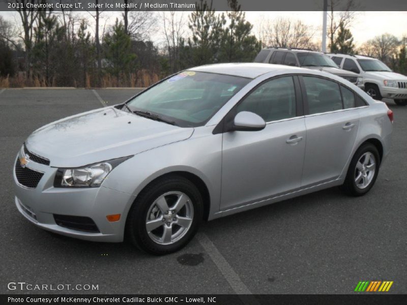 Silver Ice Metallic / Medium Titanium 2011 Chevrolet Cruze LT