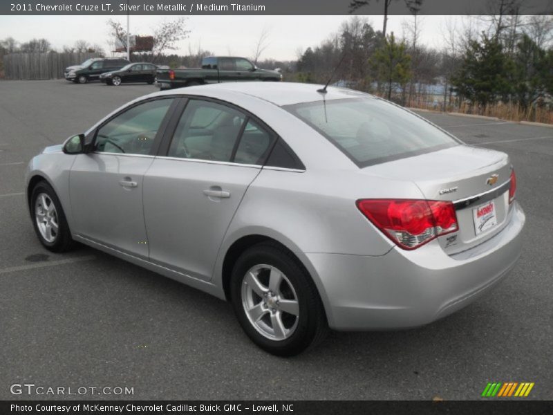 Silver Ice Metallic / Medium Titanium 2011 Chevrolet Cruze LT