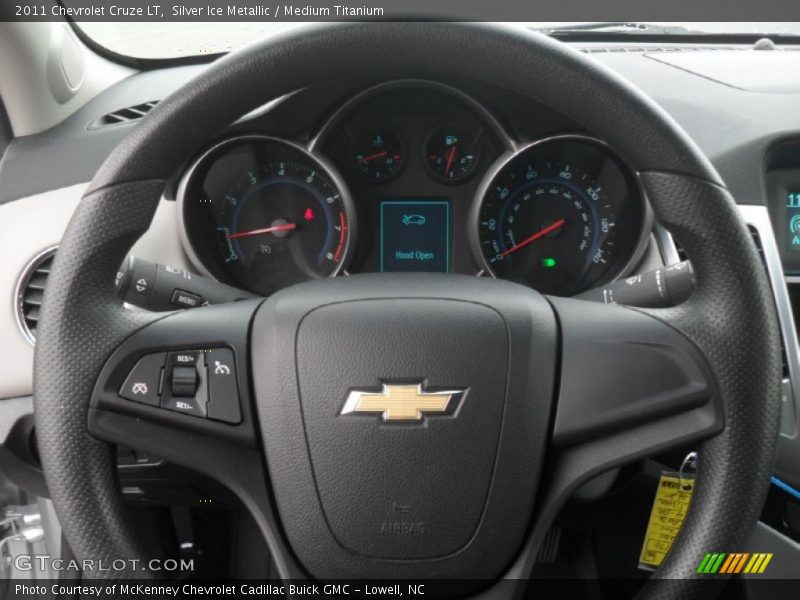 Silver Ice Metallic / Medium Titanium 2011 Chevrolet Cruze LT