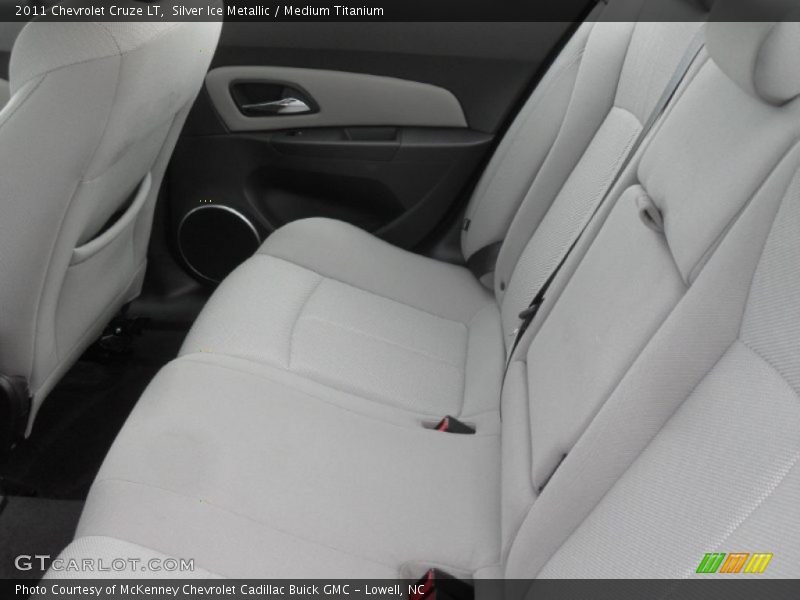 Silver Ice Metallic / Medium Titanium 2011 Chevrolet Cruze LT