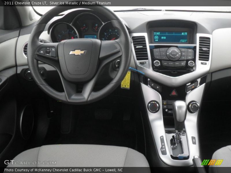 Silver Ice Metallic / Medium Titanium 2011 Chevrolet Cruze LT