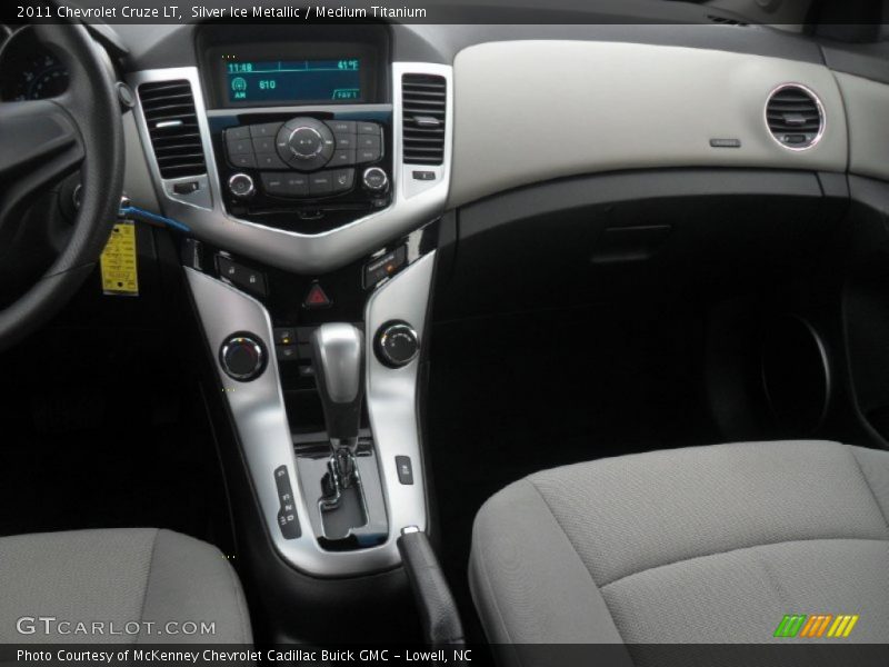 Silver Ice Metallic / Medium Titanium 2011 Chevrolet Cruze LT