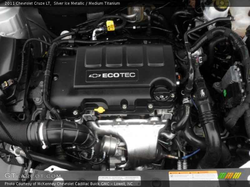 Silver Ice Metallic / Medium Titanium 2011 Chevrolet Cruze LT