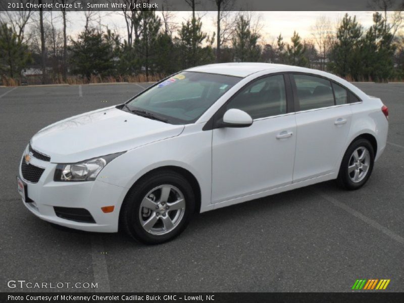 Summit White / Jet Black 2011 Chevrolet Cruze LT