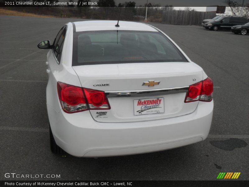 Summit White / Jet Black 2011 Chevrolet Cruze LT