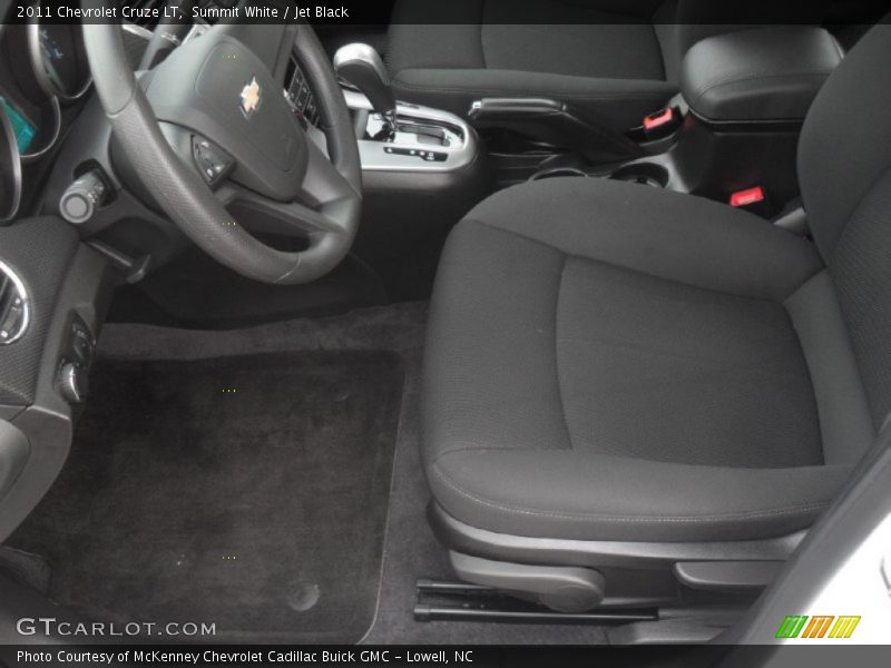 Summit White / Jet Black 2011 Chevrolet Cruze LT