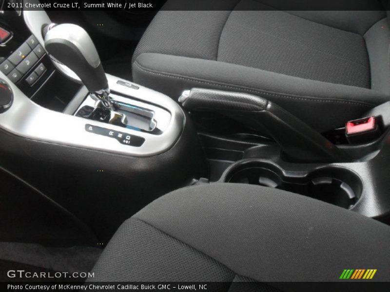 Summit White / Jet Black 2011 Chevrolet Cruze LT