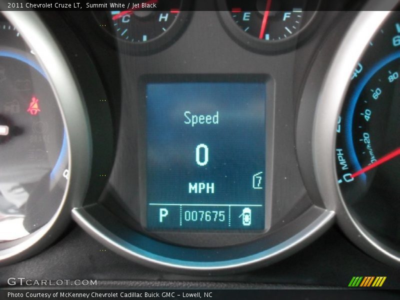 Summit White / Jet Black 2011 Chevrolet Cruze LT
