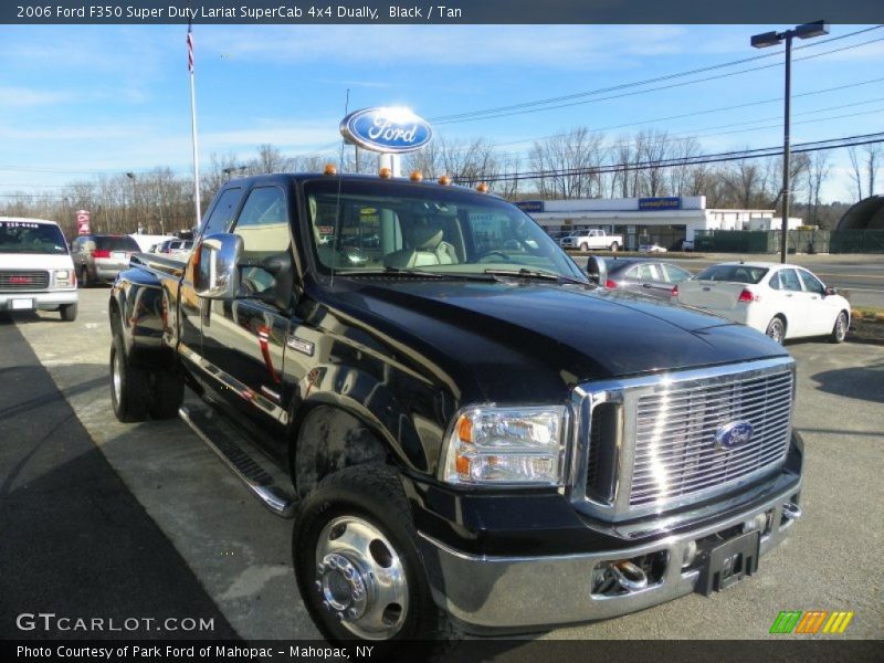 Front 3/4 View of 2006 F350 Super Duty Lariat SuperCab 4x4 Dually