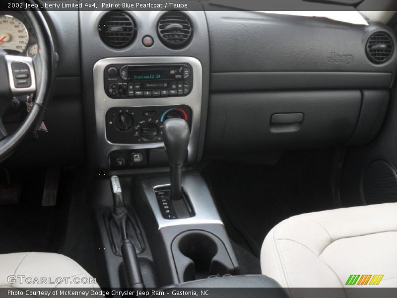 Patriot Blue Pearlcoat / Taupe 2002 Jeep Liberty Limited 4x4
