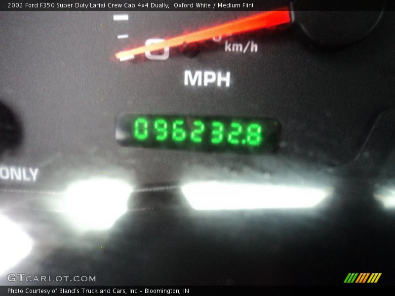 Oxford White / Medium Flint 2002 Ford F350 Super Duty Lariat Crew Cab 4x4 Dually