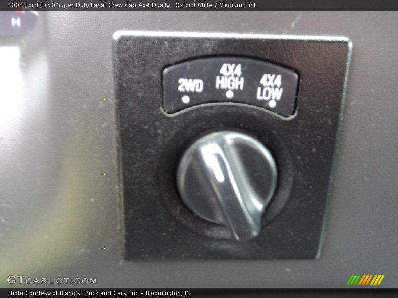 Oxford White / Medium Flint 2002 Ford F350 Super Duty Lariat Crew Cab 4x4 Dually
