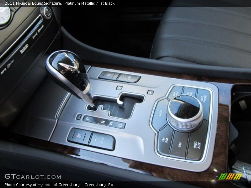 Center console controls - 2011 Hyundai Equus Signature