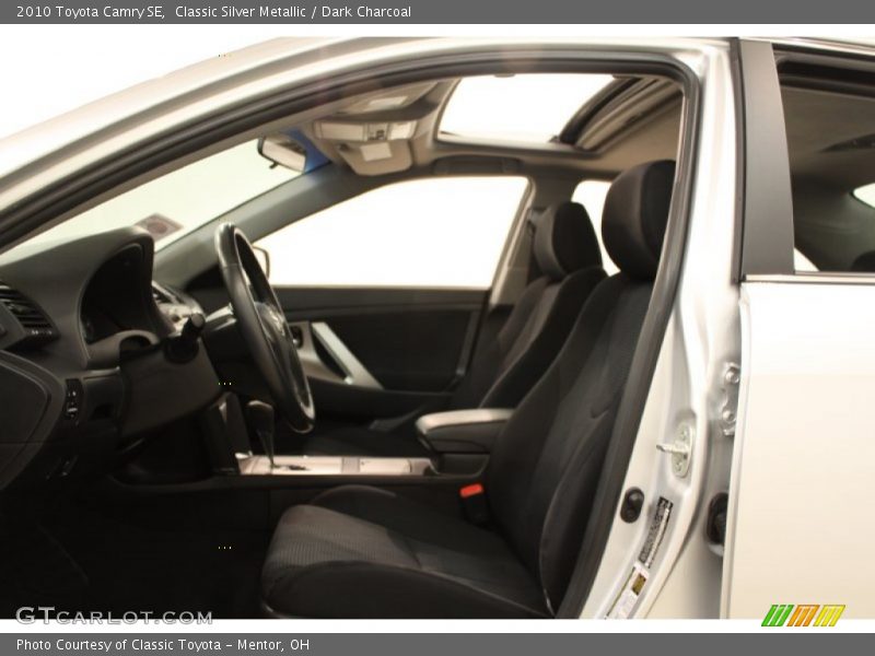 Classic Silver Metallic / Dark Charcoal 2010 Toyota Camry SE
