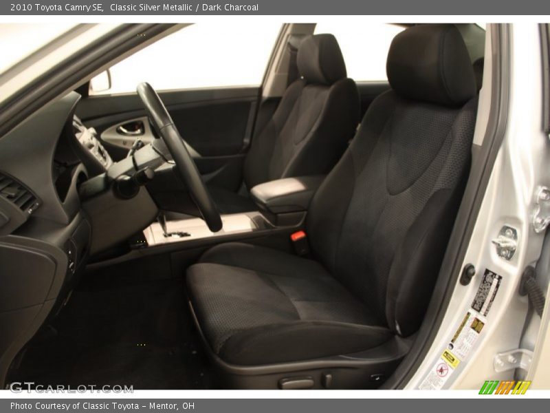 Classic Silver Metallic / Dark Charcoal 2010 Toyota Camry SE