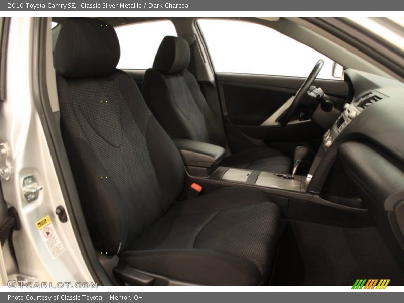 Classic Silver Metallic / Dark Charcoal 2010 Toyota Camry SE