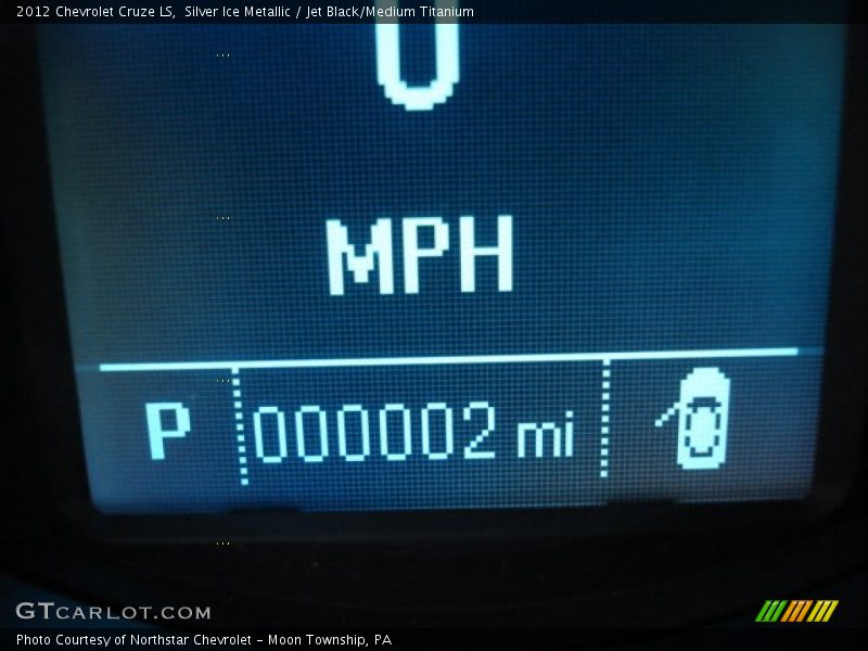 Silver Ice Metallic / Jet Black/Medium Titanium 2012 Chevrolet Cruze LS