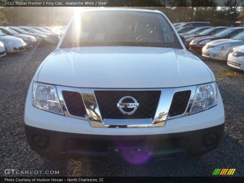 Avalanche White / Steel 2012 Nissan Frontier S King Cab