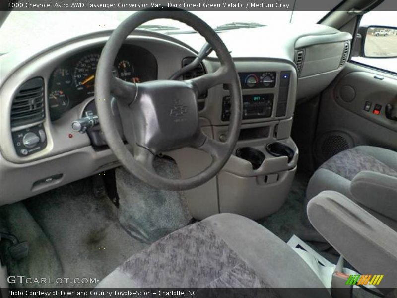 Dashboard of 2000 Astro AWD Passenger Conversion Van