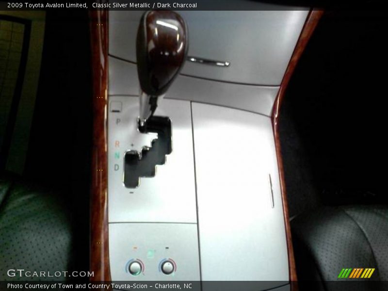 Classic Silver Metallic / Dark Charcoal 2009 Toyota Avalon Limited