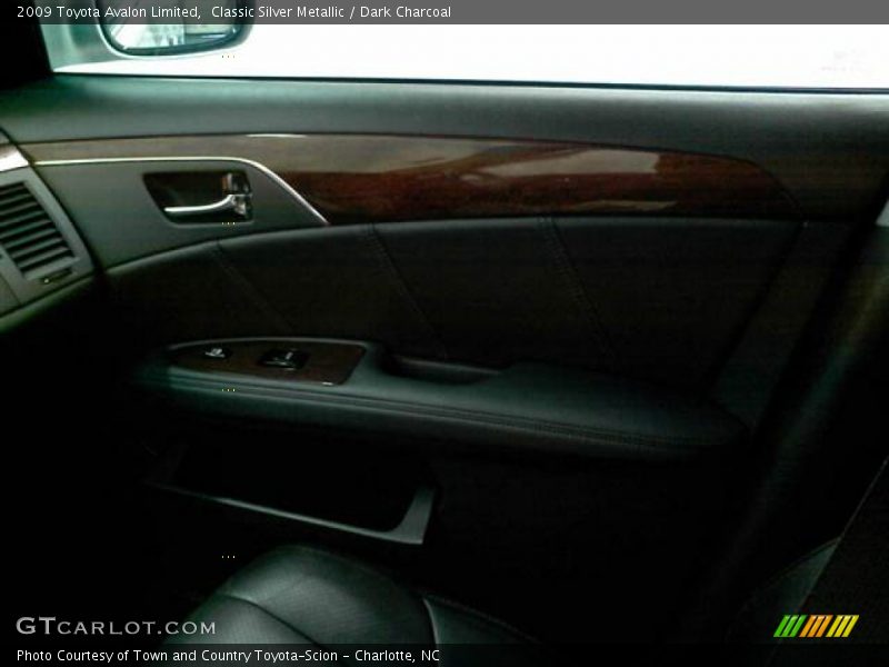 Classic Silver Metallic / Dark Charcoal 2009 Toyota Avalon Limited